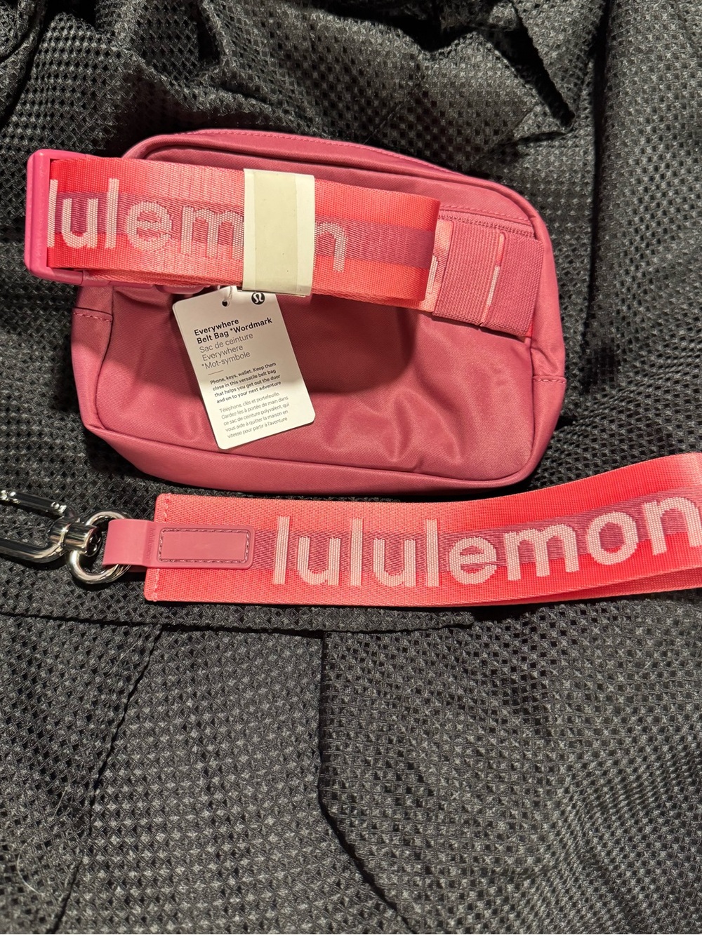 Lululemon Everywhere Belt Bag Wordmark Sakura Pink/ White + matching keychain